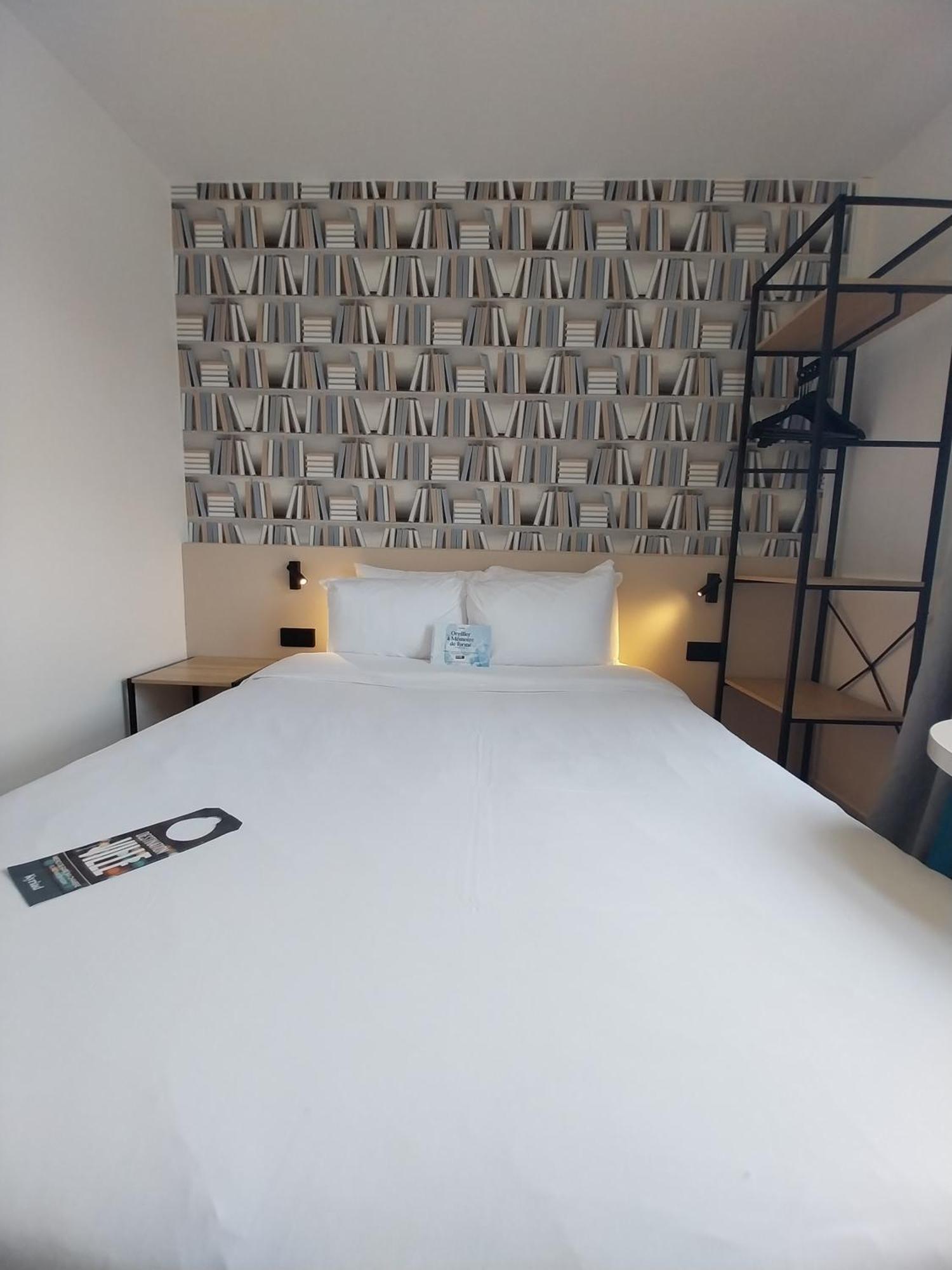 Kyriad Hotel La Flèche Eksteriør bilde