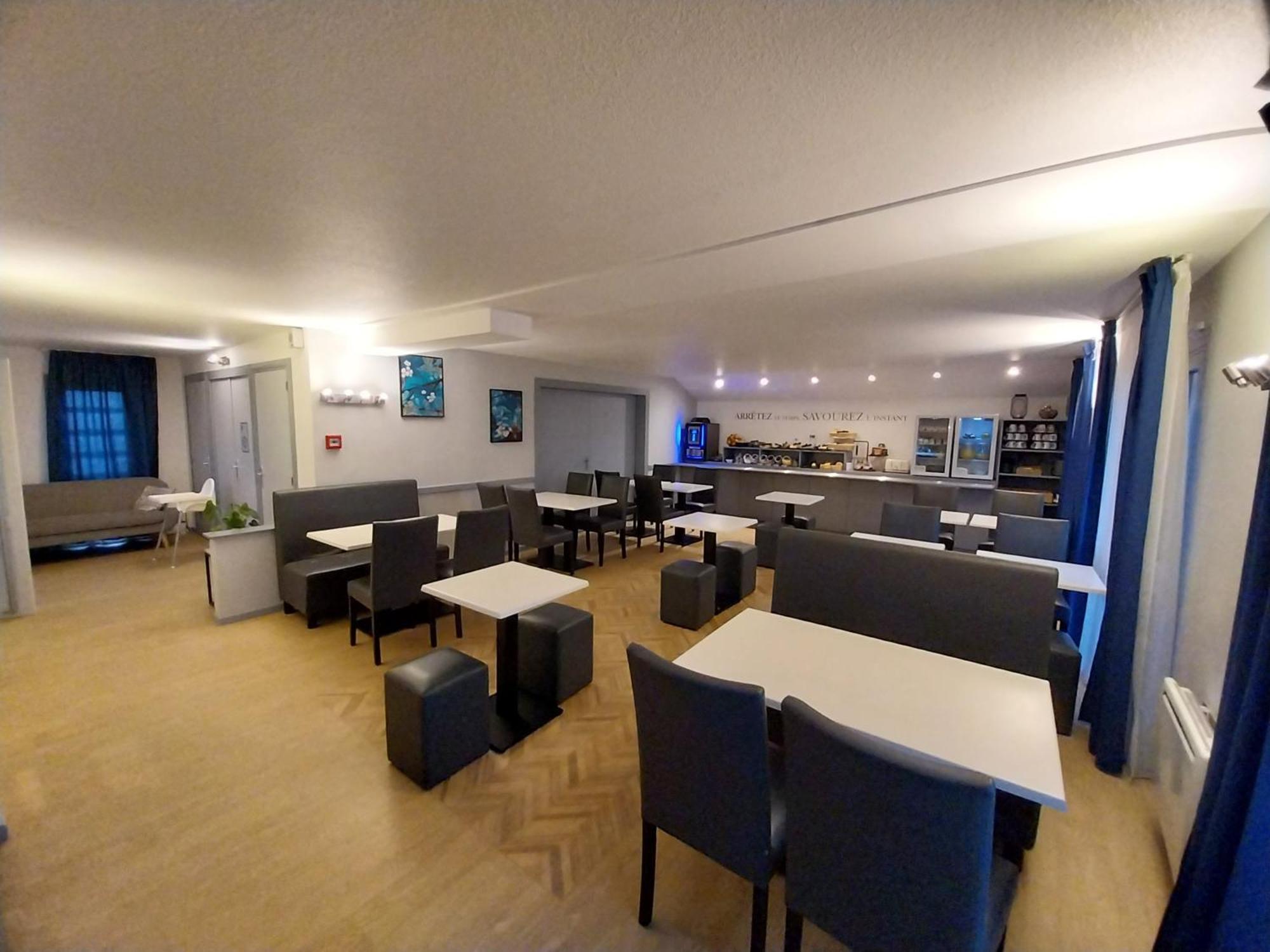 Kyriad Hotel La Flèche Eksteriør bilde